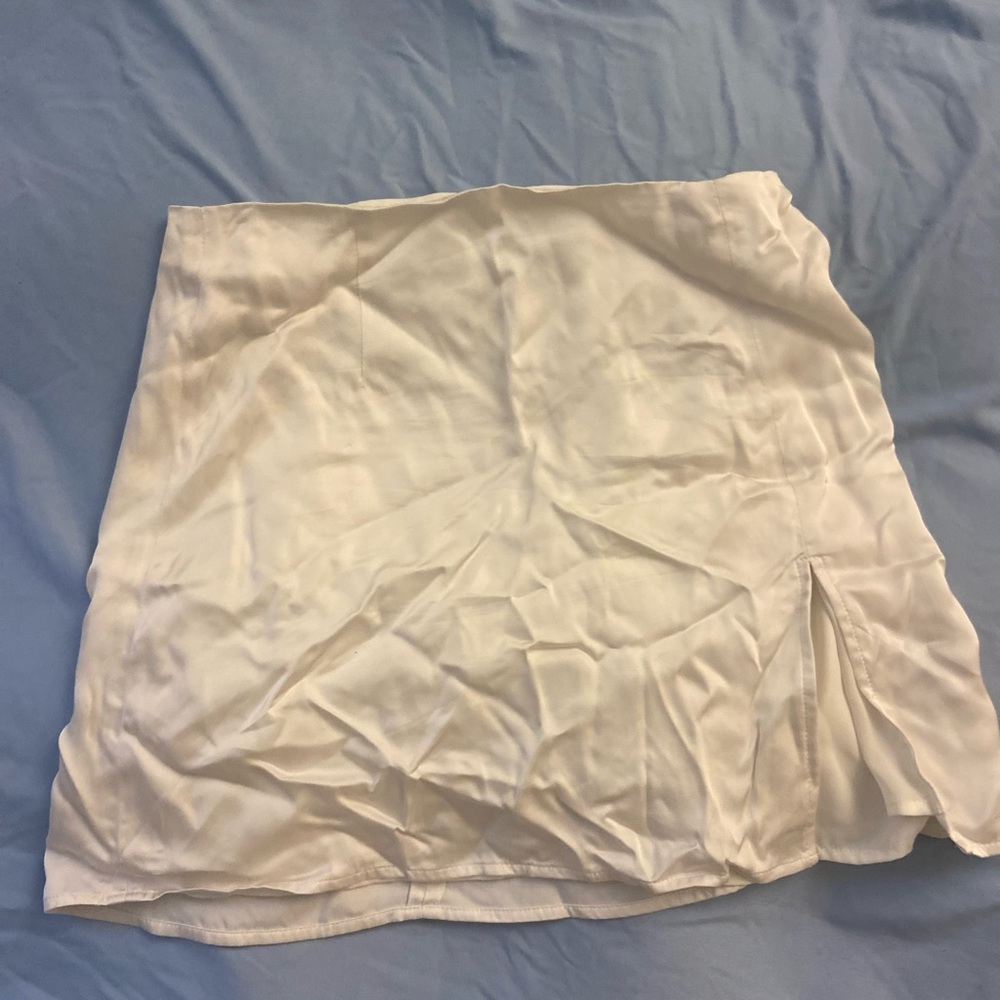 Sunday best silky mini skirt with slit in white
